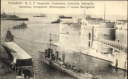 Ak Tarent Taranto Puglia, RCT Impavido, Impetuoso, Indomito atraversano il Canale Navigabile