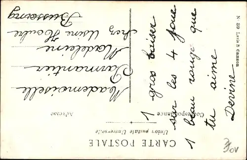 Ak Glückwunsch, schwarze Katze mit Blumenstrauß