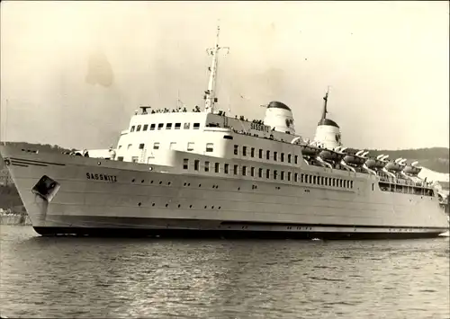 Ak Eisenbahnfährschiff MS Sassnitz der Deutschen Reichsbahn, VEB Werft Neptun in Rostock
