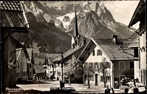 Ak Garmisch Partenkirchen in Oberbayern, Floriansplatz, Höllentalgletscher, Zugspitze