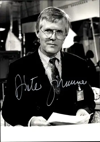 Foto Schriftsteller und Journalist Dieter Zimmer, Portrait, Autogramm, Brille