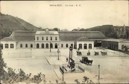 Ak Bar le Duc Meuse, vue générale de la Place de la Gare