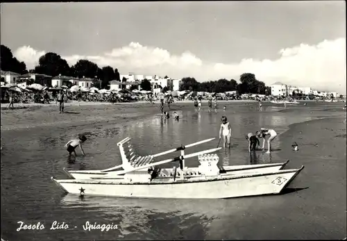 Ak Lido di Jesolo Veneto, Strandpartie, Boot, Kinder