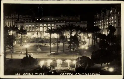 Ak São Paulo Brasilien, Parque Anhangabaú, bei Nacht