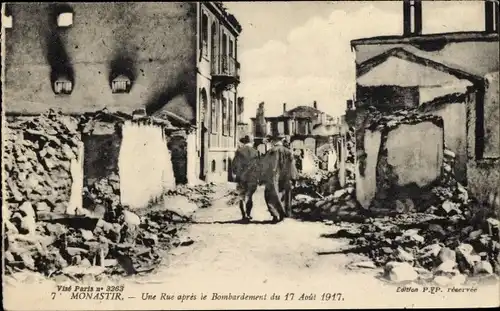 Ak Monastir Bitola Mazedonien, Eine Straße nach der Bombardierung vom 17. August 1917