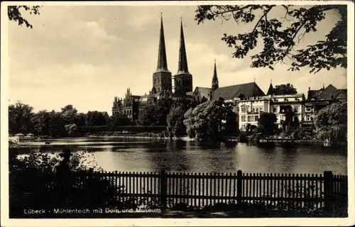 Ak Hansestadt Lübeck, Mühlenteich mit Dom und Museum