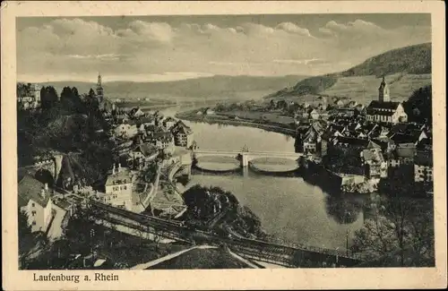 Ak Laufenburg am Hochrhein, Panorama vom Ort, Brücke