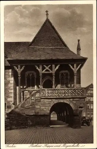 Ak Goslar am Harz, Rathaus - Treppe und Bogenhalle