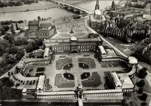 Ak Dresden Altstadt, Schloss, Luftbild, Brücke