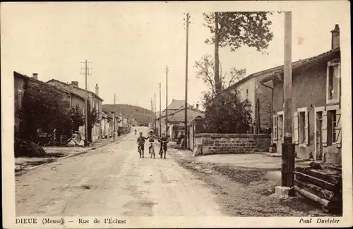 Ak Dieue sur Meuse, Rue de l&#39;Ecluse