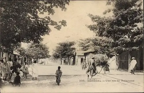 Ak Tivaouane Senegal, Straßenpartie, Passanten