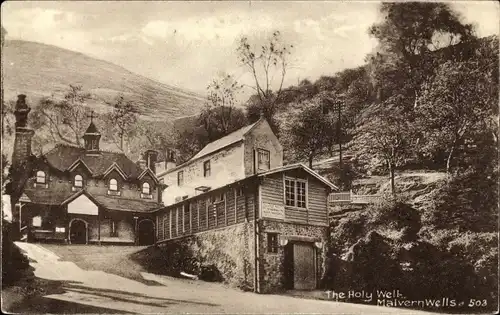 Ak Malvern Wells Worcestershire England, Der Heilige Brunnen