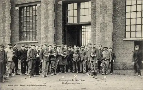 Ak Courrières Pas de Calais, Catastrophe des Mines 1906, Grubenunglück, Quelques survivants