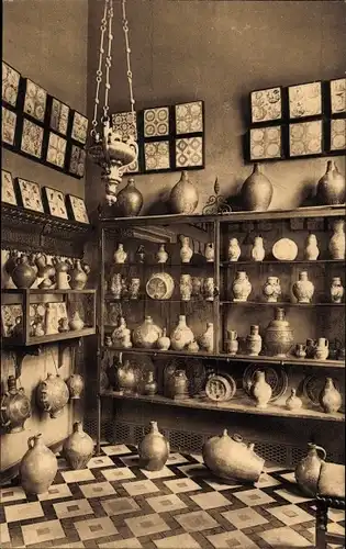 Ak Bruges Brügge Flandern Westflandern, Hotel Gruuthuse, Collection de gros et de poteries, 2me vue