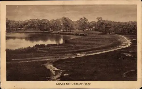 Ak Uddel Gelderland Niederlande, Langs het Uddeler Meer