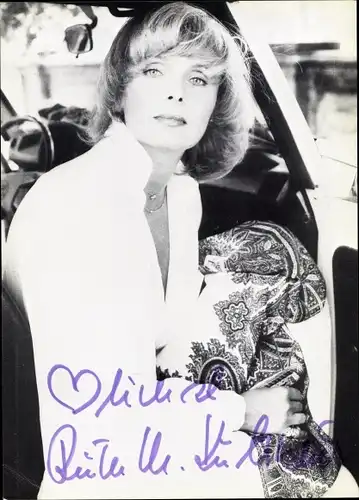 Foto Schauspielerin Ruth-Maria Kubitschek, Portrait, Autogramm, Auto