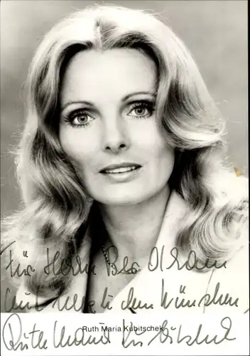 Ak Schauspielerin Ruth-Maria Kubitschek, Portrait, Autogramm