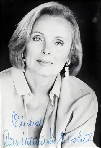 Foto Schauspielerin Ruth-Maria Kubitschek, Portrait, Autogramm, Ohrringe