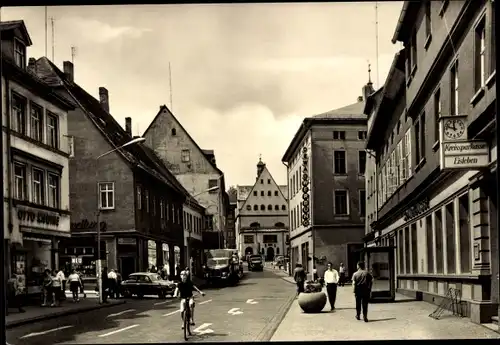 Ak Lutherstadt Eisleben, Straßenpartie, Rathaus, Kreissparkasse, Geschäfte