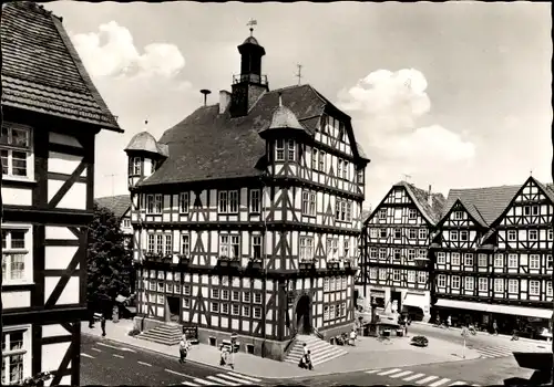 Ak Melsungen in Hessen, Fuldatal, Rathaus, Fachwerkhäuser