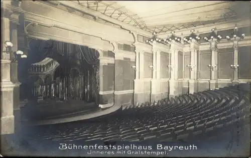Ak Bayreuth in Oberfranken, Bühnenfestspielhaus, Inneres mit Gralstempel