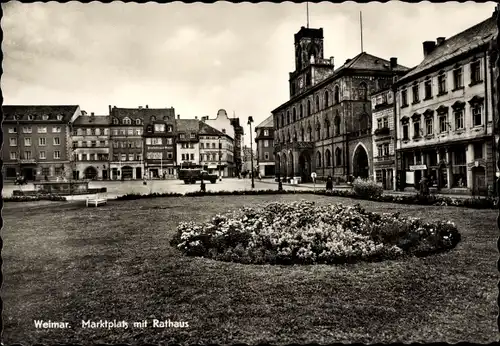 Ak Weimar in Thüringen, Marktplatz mit Rathaus