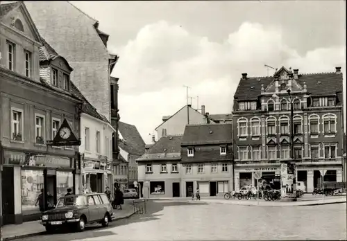 Ak Wurzen in Sachsen, Dr.-Otto-Nuschke-Platz, Geschäfte, Litfaßsäule