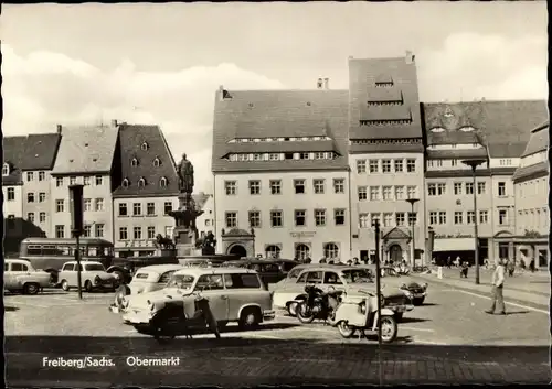 Ak Freiberg in Sachsen, Obermarkt, Brunnen, Autos