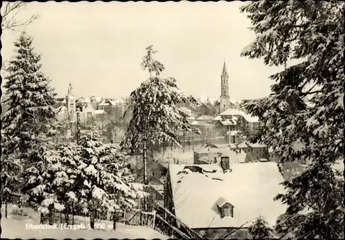 Ak Eibenstock im Erzgebirge Sachsen, Blick auf die Stadt, Winteransicht, Kirchturm