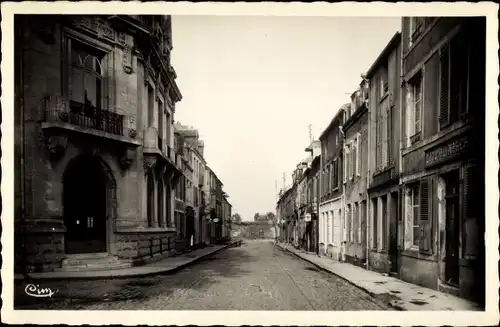 Ak Rocroi Ardennes, Rue de Bourgogne