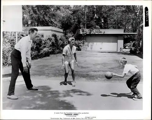 38 Pressefotos Ginger Rogers, Portraits und Filmszenen