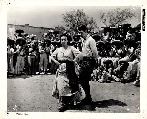 66 Pressefotos Marlon Brando, Anthony Quinn, Viva Zapata!