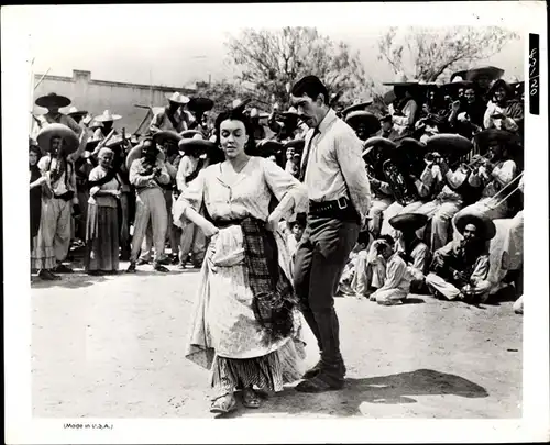 66 Pressefotos Marlon Brando, Anthony Quinn, Viva Zapata!