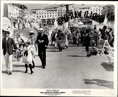 41 Pressefotos Laurence Olivier, Maggie Smith, Oh What a Lovely War