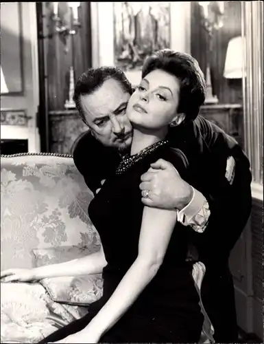 85 Pressefotos Nadja Tiller, Portraits und Filmszenen