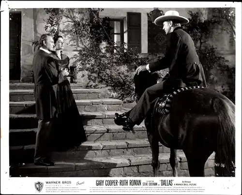 51 Pressefotos Gary Cooper, Dallas, Filmszenen