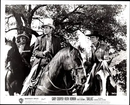 51 Pressefotos Gary Cooper, Dallas, Filmszenen