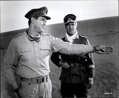 27 Pressefotos Rock Hudson, George Peppard, Tobruk, Filmszenen