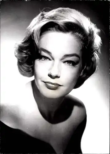 62 Pressefotos Simone Signoret, Portraits und Filmszenen