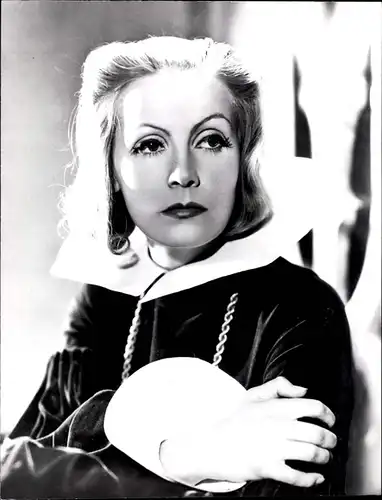 59 Pressefotos Greta Garbo, Portraits und Filmszenen+