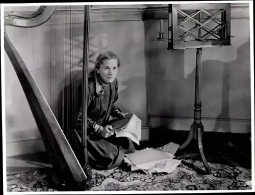 52 Pressefotos Joan Fontaine, Portraits und Filmszenen