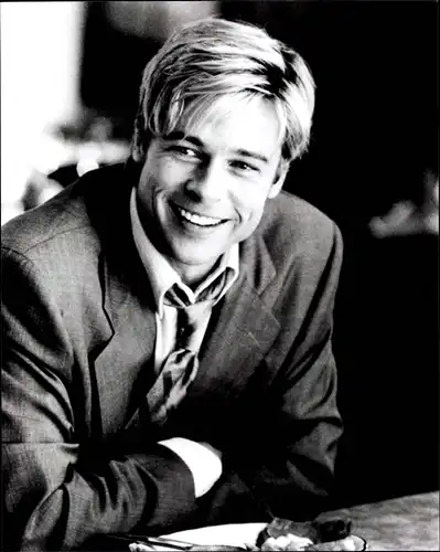 54 Pressefotos Brad Pitt, Portraits und Filmszenen