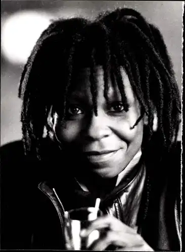 63 Pressefotos Whoopi Goldberg, Portraits und Filmszenen