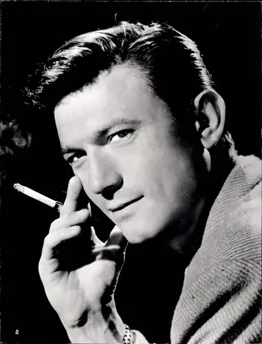 49 Pressefotos Laurence Harvey, Portraits und Filmszenen