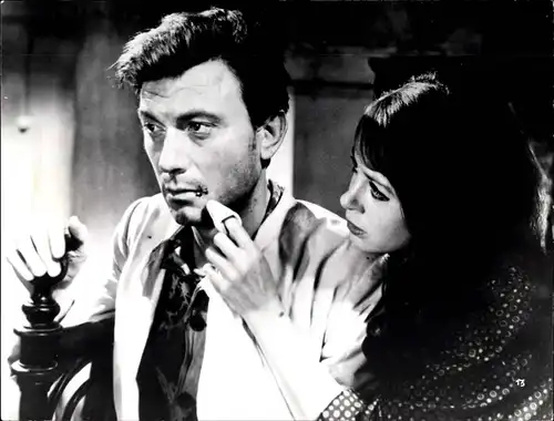 49 Pressefotos Laurence Harvey, Portraits und Filmszenen