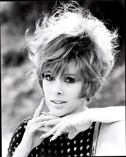 27 Pressefotos Jill St. John, Portraits und Filmszenen