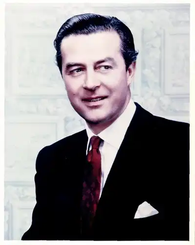 27 Pressefotos Ray Milland, Portraits und Filmszenen