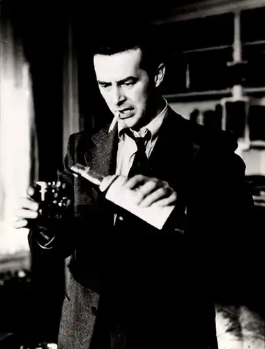 27 Pressefotos Ray Milland, Portraits und Filmszenen