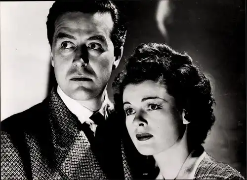 27 Pressefotos Ray Milland, Portraits und Filmszenen