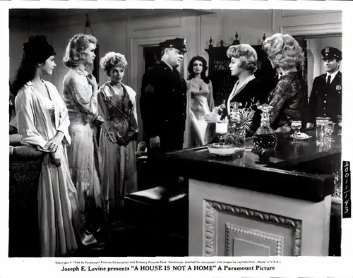 130 Pressefotos Shelly Winters, A house is not a home, Filmszenen